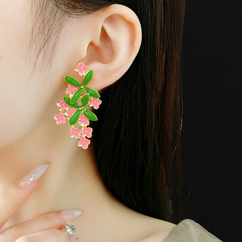 1 Pair Elegant Luxurious Leaf Flower Alloy Ear Studs display picture 3