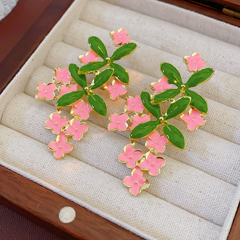 1 Pair Elegant Luxurious Leaf Flower Alloy Ear Studs display picture 5